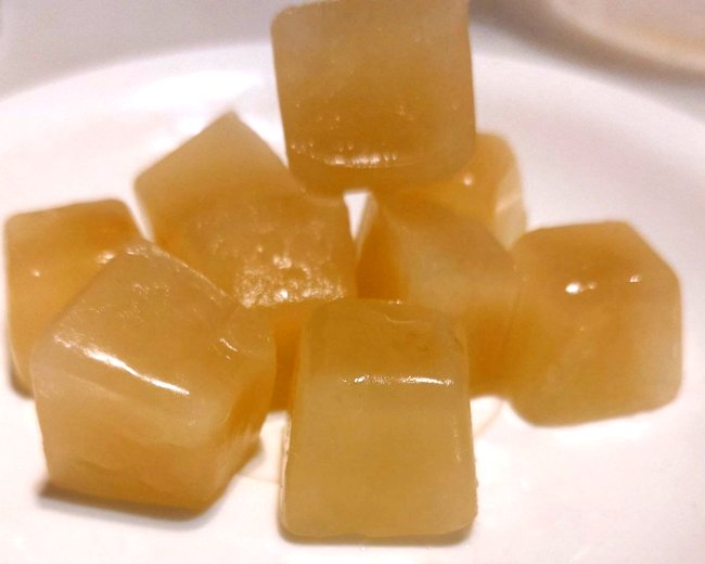 Косметический лёд с мёдом и эфирным маслом апельсина