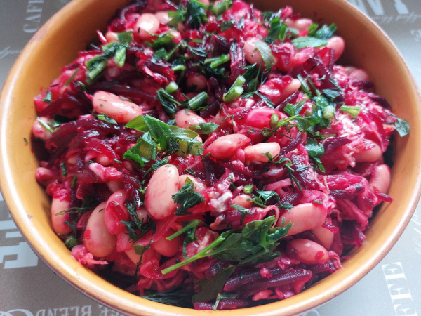 Полезный салат из свеклы